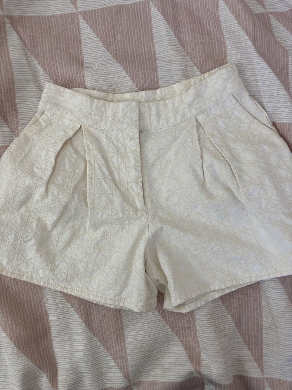 High-Waist Quilted Cream Women's Shorts